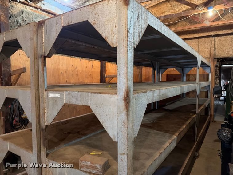image for item EX2269 Metal shelves 