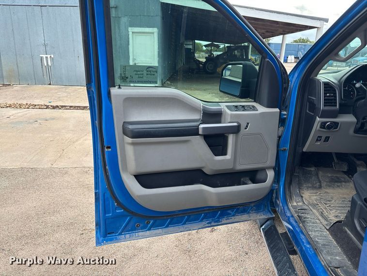 image for item FK3727 2020 Ford F150 Crew Cab pickup truck