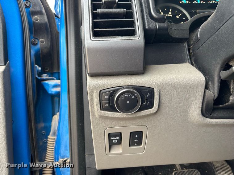 image for item FK3727 2020 Ford F150 Crew Cab pickup truck