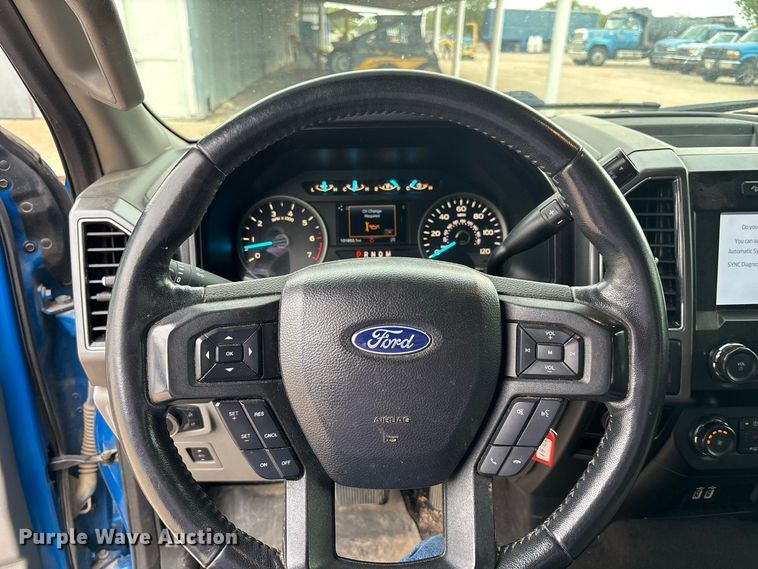 image for item FK3727 2020 Ford F150 Crew Cab pickup truck