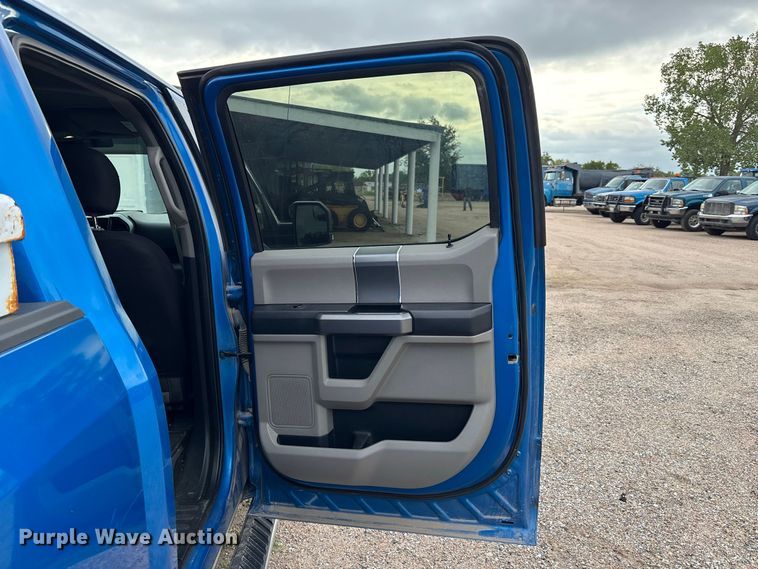 image for item FK3727 2020 Ford F150 Crew Cab pickup truck
