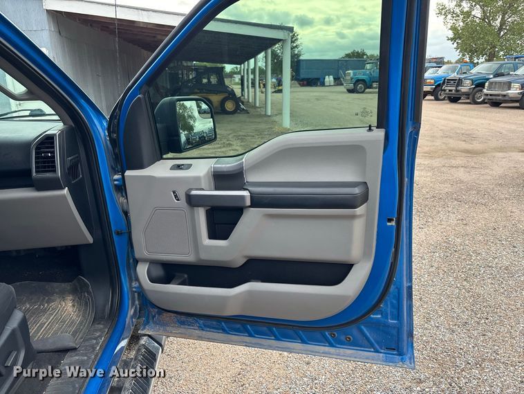 image for item FK3727 2020 Ford F150 Crew Cab pickup truck