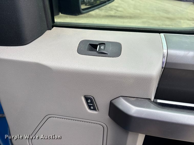 image for item FK3727 2020 Ford F150 Crew Cab pickup truck