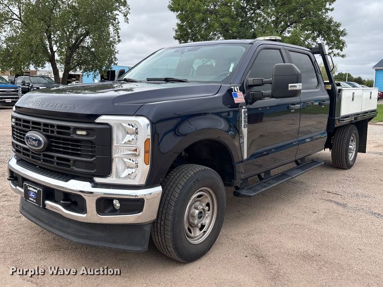 2024 Ford F250 Crew Cab flatbed pickup truck