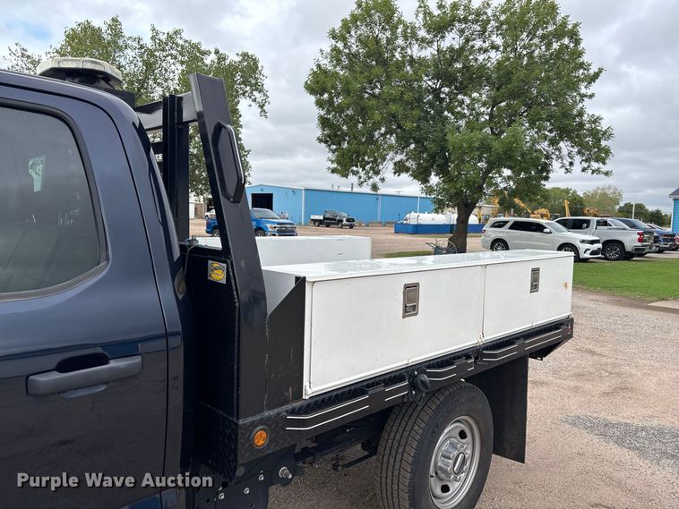 image for item FK3728 2024 Ford F250 Crew Cab flatbed pickup truck