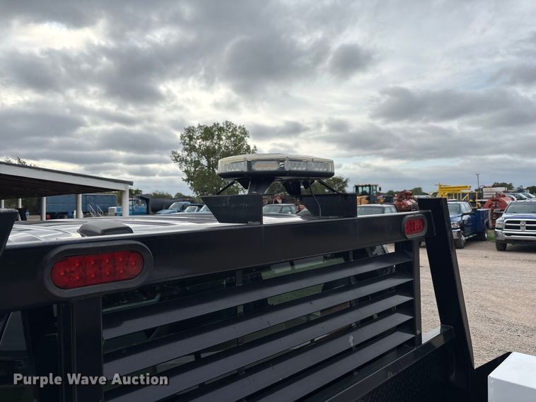 image for item FK3728 2024 Ford F250 Crew Cab flatbed pickup truck