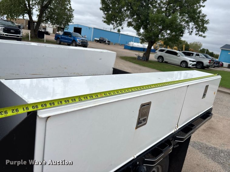 image for item FK3728 2024 Ford F250 Crew Cab flatbed pickup truck