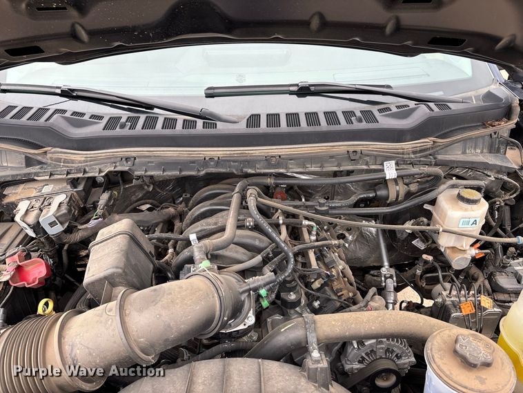 image for item FK3728 2024 Ford F250 Crew Cab flatbed pickup truck