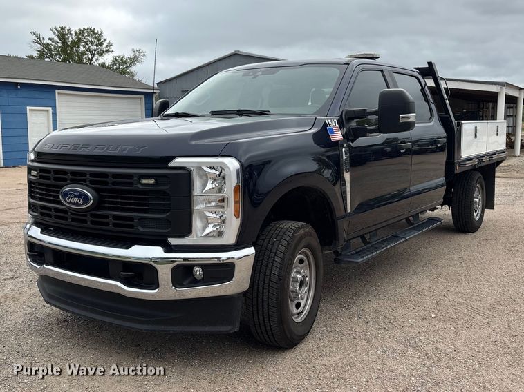 2024 Ford F250 Crew Cab flatbed pickup truck