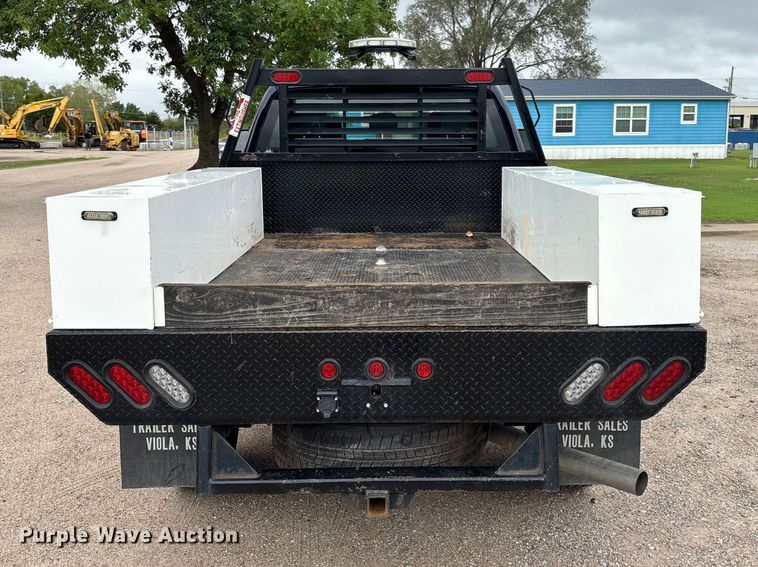 image for item FK3729 2024 Ford F250 Crew Cab flatbed pickup truck