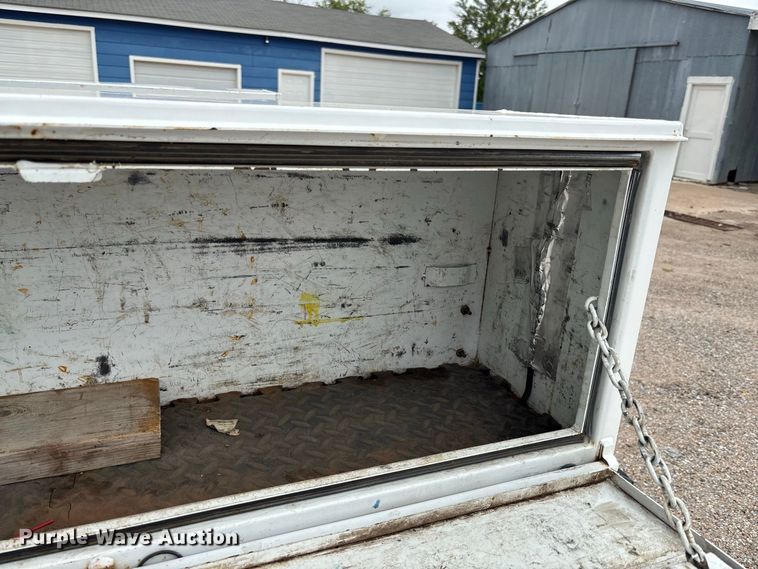 image for item FK3729 2024 Ford F250 Crew Cab flatbed pickup truck