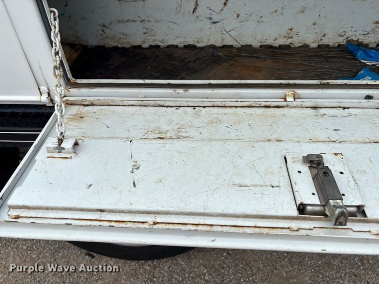 image for item FK3729 2024 Ford F250 Crew Cab flatbed pickup truck