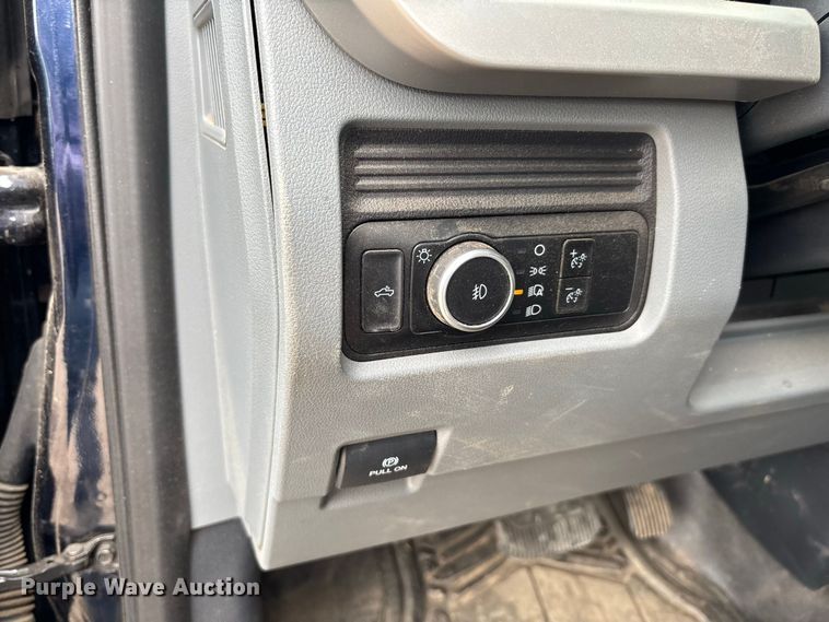 image for item FK3729 2024 Ford F250 Crew Cab flatbed pickup truck