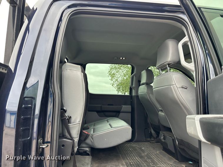 image for item FK3729 2024 Ford F250 Crew Cab flatbed pickup truck