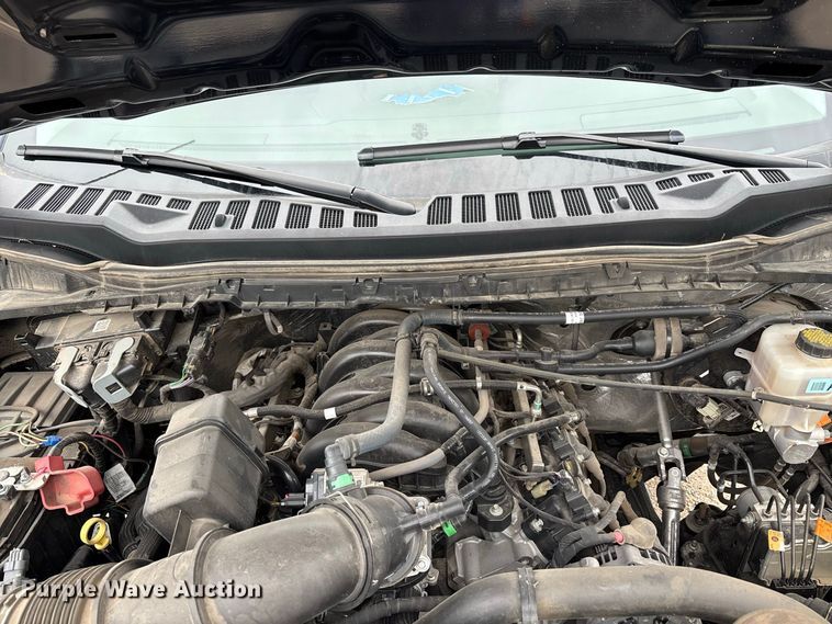 image for item FK3729 2024 Ford F250 Crew Cab flatbed pickup truck