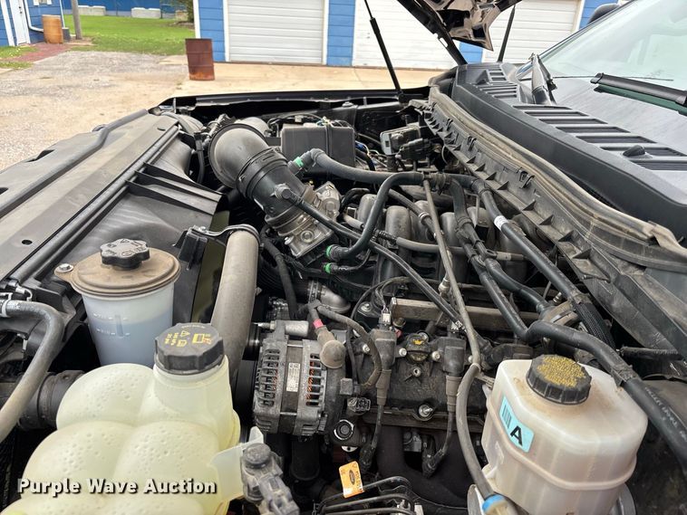 image for item FK3729 2024 Ford F250 Crew Cab flatbed pickup truck