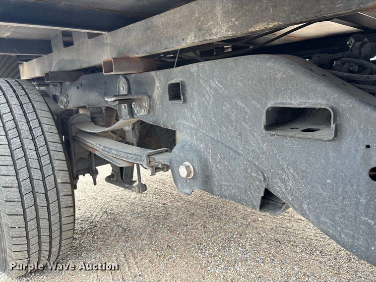 image for item FK3729 2024 Ford F250 Crew Cab flatbed pickup truck