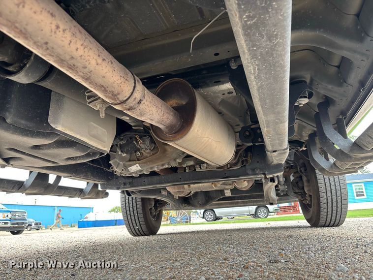 image for item FK3729 2024 Ford F250 Crew Cab flatbed pickup truck