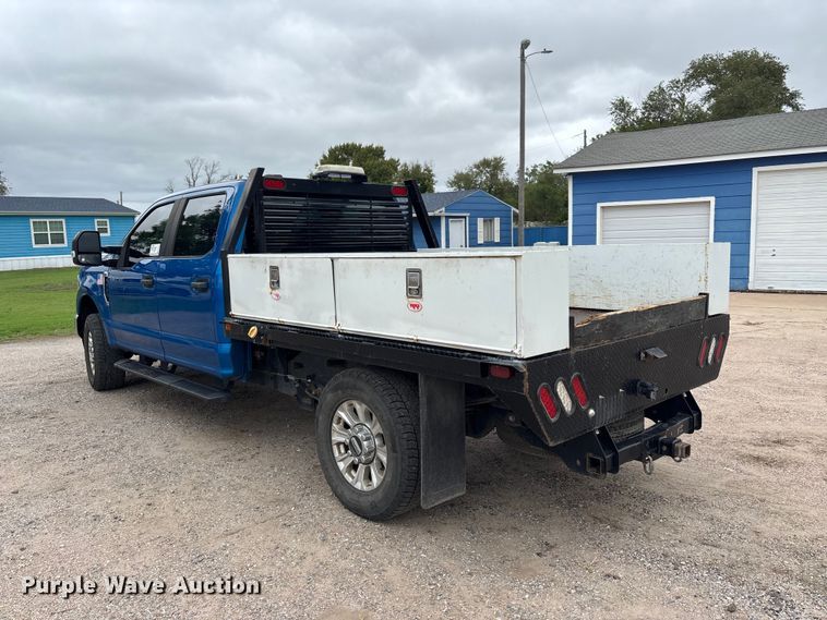 image for item FK3731 2020 Ford F250 STX Crew Cab dump flatbed pickup truck