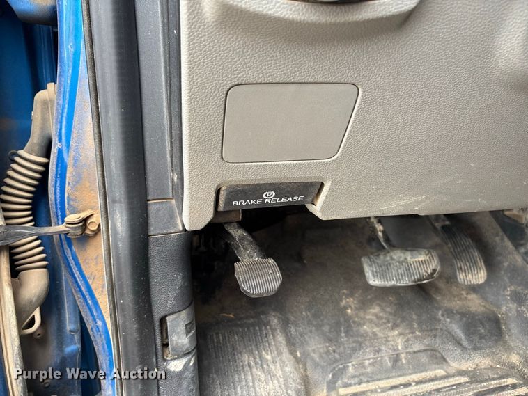 image for item FK3731 2020 Ford F250 STX Crew Cab dump flatbed pickup truck
