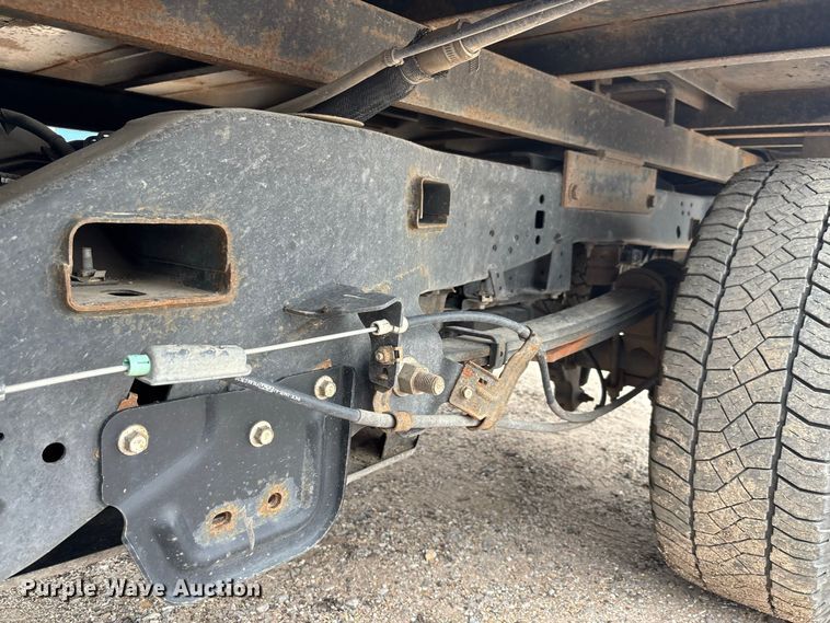 image for item FK3731 2020 Ford F250 STX Crew Cab dump flatbed pickup truck