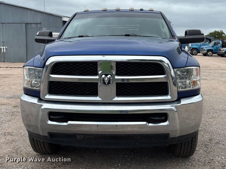 image for item FK3732 2016 RAM Dodge 2500 Crew Cab flatbed pickup truck
