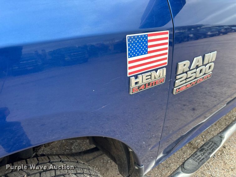 image for item FK3732 2016 RAM Dodge 2500 Crew Cab flatbed pickup truck