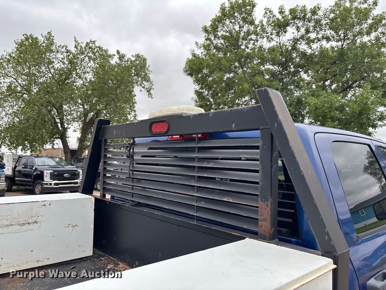 image for item FK3732 2016 RAM Dodge 2500 Crew Cab flatbed pickup truck