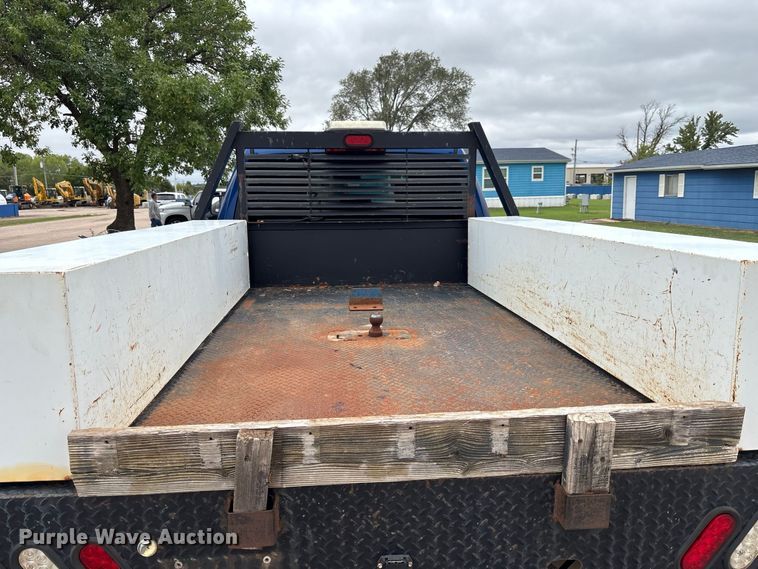 image for item FK3732 2016 RAM Dodge 2500 Crew Cab flatbed pickup truck