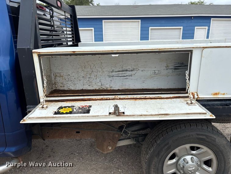 image for item FK3732 2016 RAM Dodge 2500 Crew Cab flatbed pickup truck