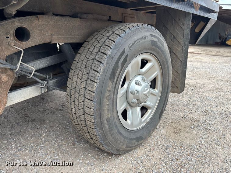 image for item FK3732 2016 RAM Dodge 2500 Crew Cab flatbed pickup truck