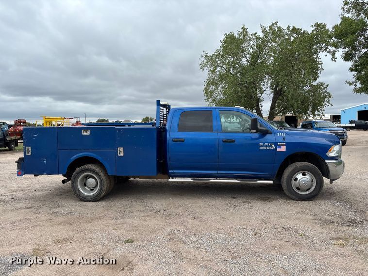 image for item FK3733 2018 Dodge Ram 3500 Crew Cab utility bed pickup truck