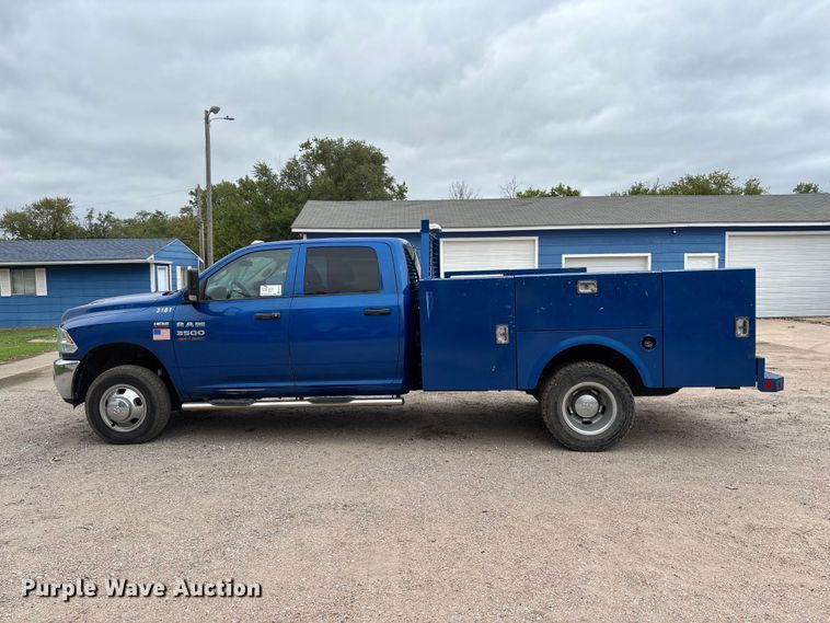 image for item FK3733 2018 Dodge Ram 3500 Crew Cab utility bed pickup truck