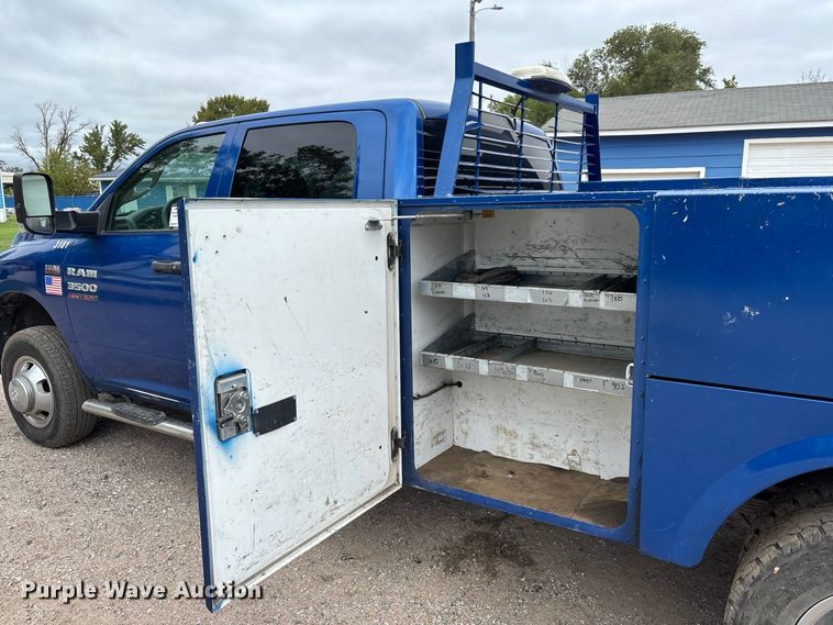 image for item FK3733 2018 Dodge Ram 3500 Crew Cab utility bed pickup truck