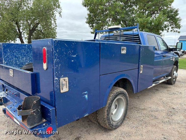 image for item FK3733 2018 Dodge Ram 3500 Crew Cab utility bed pickup truck