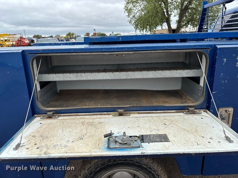 image for item FK3733 2018 Dodge Ram 3500 Crew Cab utility bed pickup truck