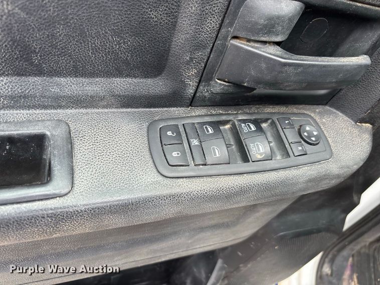 image for item FK3733 2018 Dodge Ram 3500 Crew Cab utility bed pickup truck