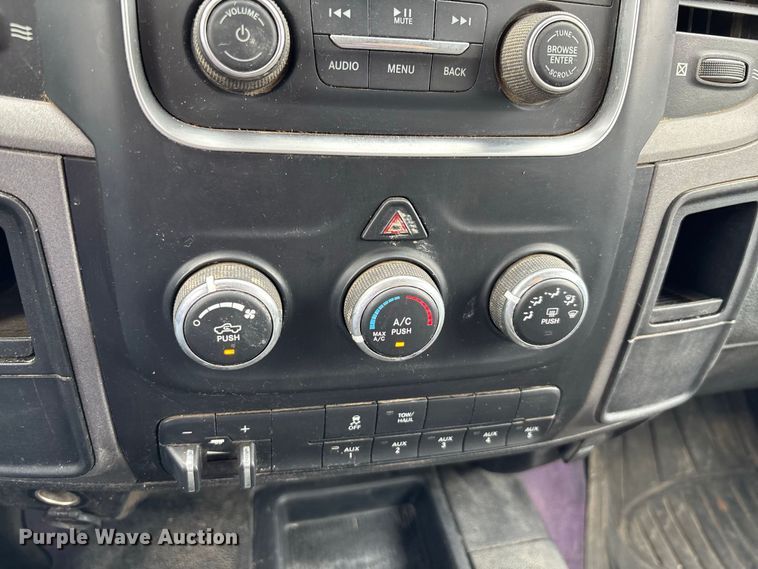 image for item FK3733 2018 Dodge Ram 3500 Crew Cab utility bed pickup truck