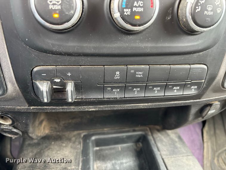 image for item FK3733 2018 Dodge Ram 3500 Crew Cab utility bed pickup truck