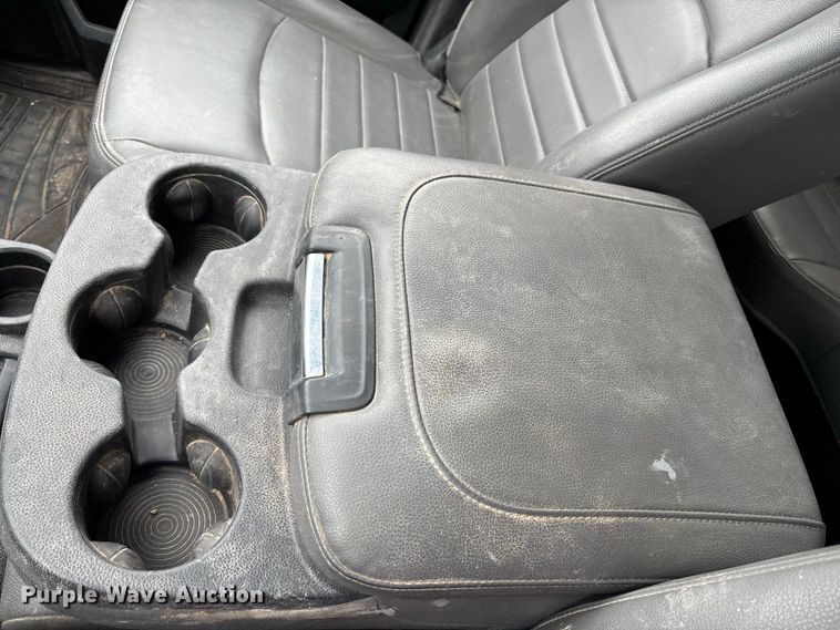 image for item FK3733 2018 Dodge Ram 3500 Crew Cab utility bed pickup truck