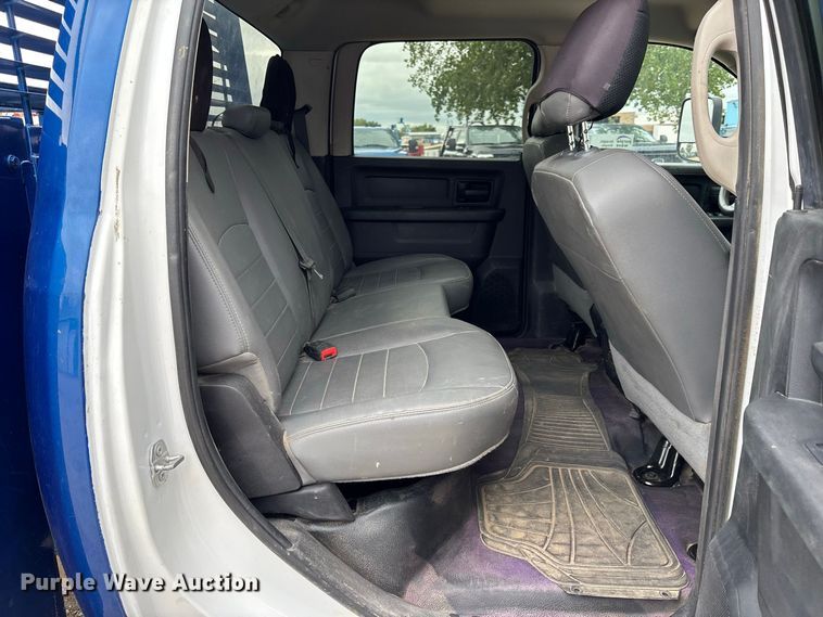 image for item FK3733 2018 Dodge Ram 3500 Crew Cab utility bed pickup truck