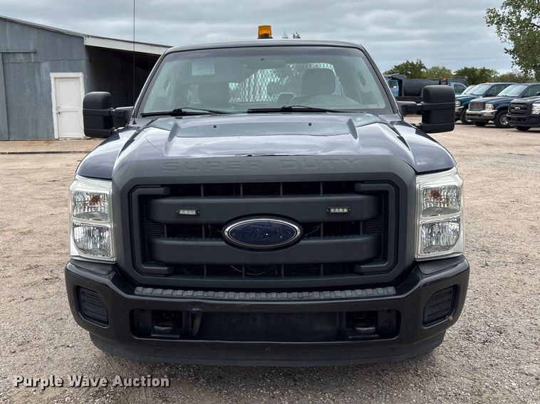 image for item FK3734 2012 Ford F250 XL Ext cab flatbed pickup truck