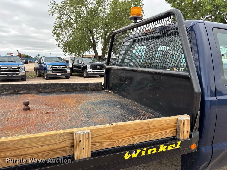 image for item FK3734 2012 Ford F250 XL Ext cab flatbed pickup truck