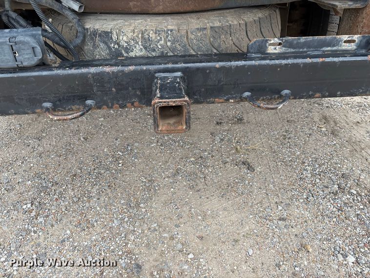 image for item FK3734 2012 Ford F250 XL Ext cab flatbed pickup truck