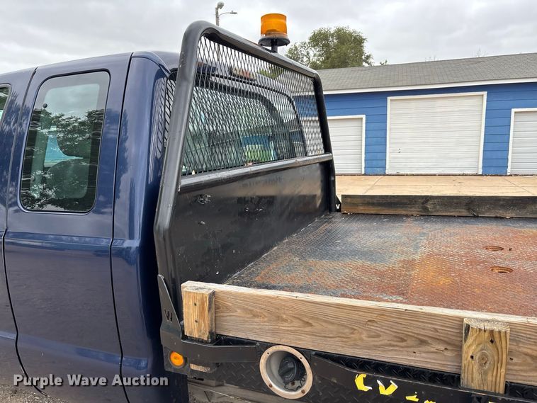 image for item FK3734 2012 Ford F250 XL Ext cab flatbed pickup truck