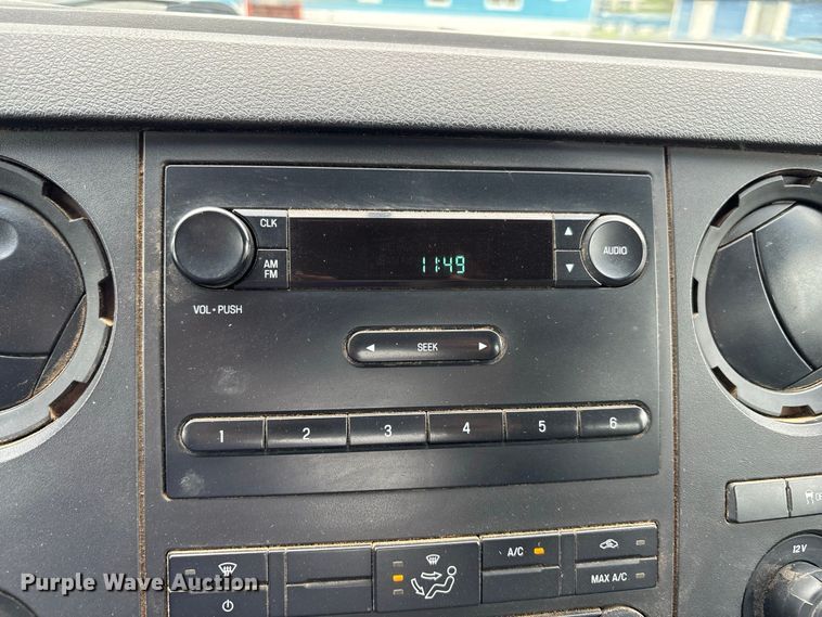 image for item FK3734 2012 Ford F250 XL Ext cab flatbed pickup truck
