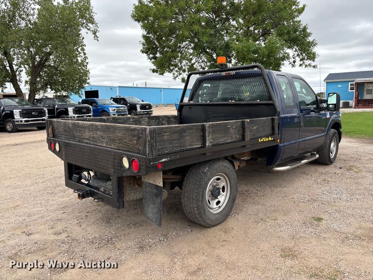 image for item FK3735 2012 Ford F250 XL Ext cab flatbed pickup truck