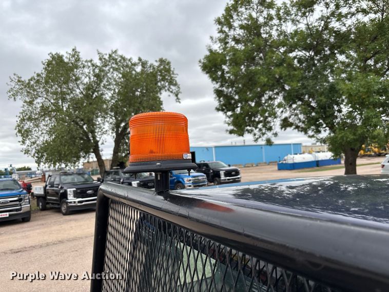 image for item FK3735 2012 Ford F250 XL Ext cab flatbed pickup truck