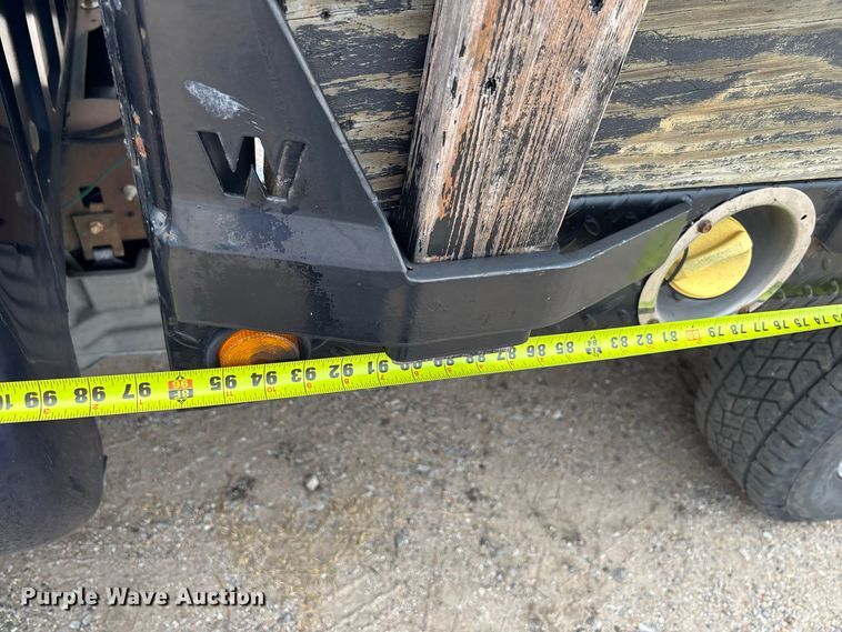 image for item FK3735 2012 Ford F250 XL Ext cab flatbed pickup truck