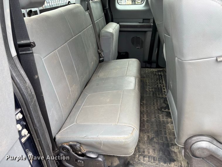 image for item FK3735 2012 Ford F250 XL Ext cab flatbed pickup truck